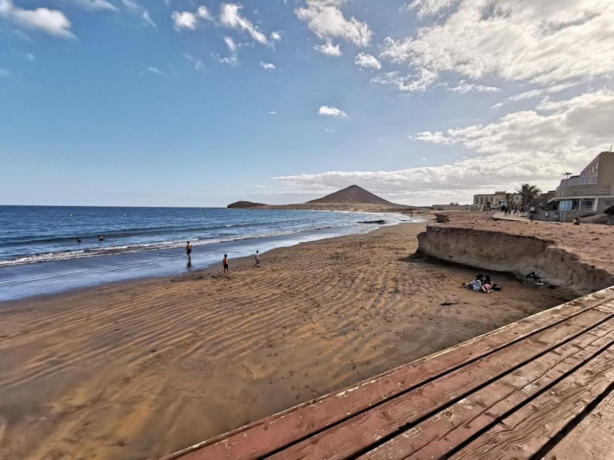 Home2Book Beachfront El Medano Exterior foto